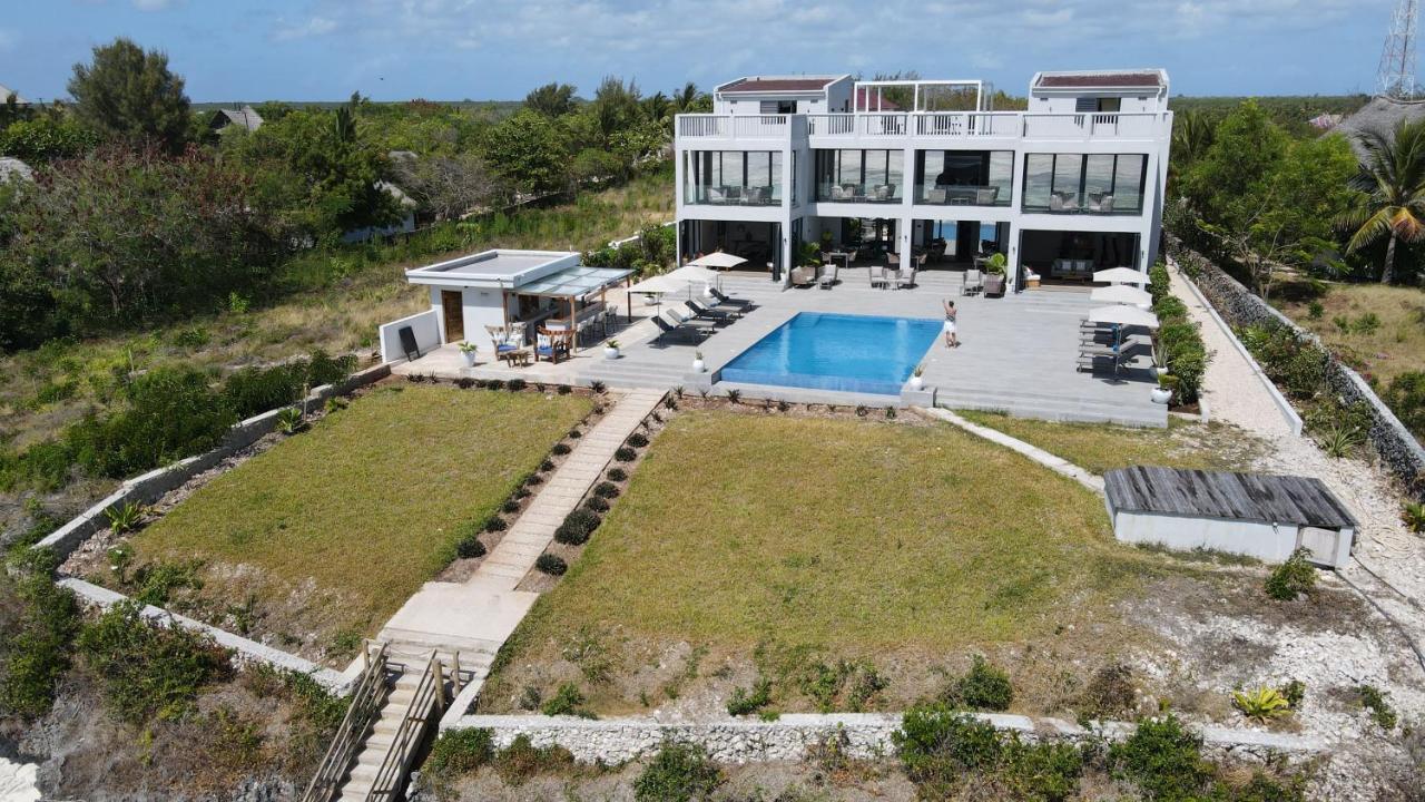 Villa Bluu Джамбиани Экстерьер фото